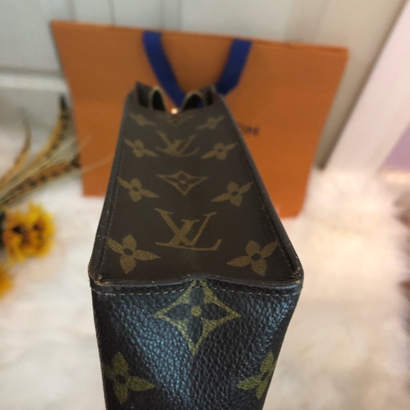 Louis Vuitton Toiletry 26 vintage (Authentic) - Picture 7 of 8